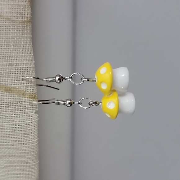 Bura's Beads and Resale Jewelry - Yellow mushrooms dangle earrings